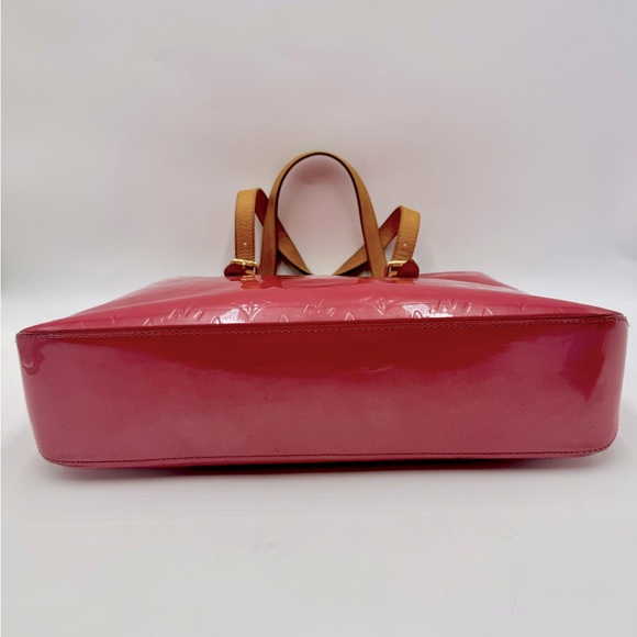 Louis Vuitton Pink Framboise Vernis Monogram Embossed Leather Reade PM Tote Bag - Picture 9 of 16